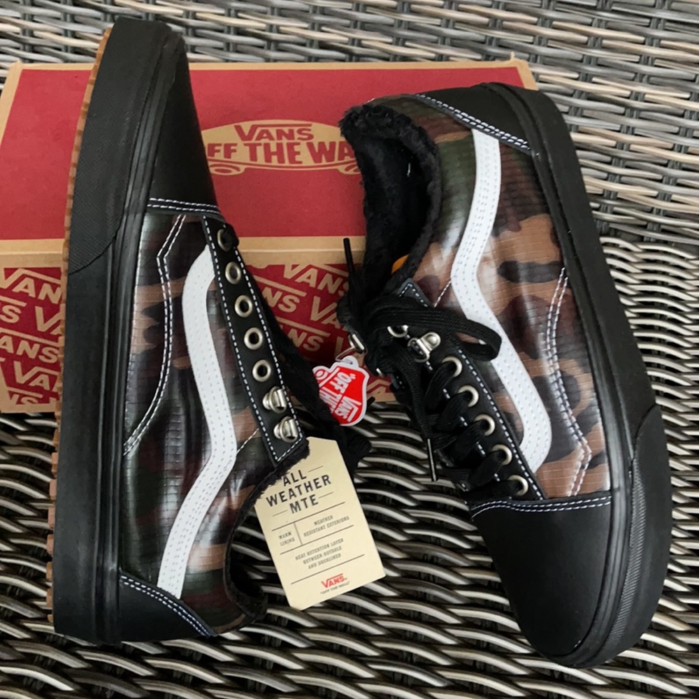 Vans WMNS Old Skool Mte Black/Camo Sneakers - Picture 12 of 16